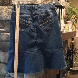 Kikit denim skirt with a flirty flare size 10
